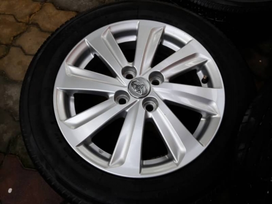 ล้อtoyota. ขอบ.15พร้อมยางปี13ชุดล่ะ6,800