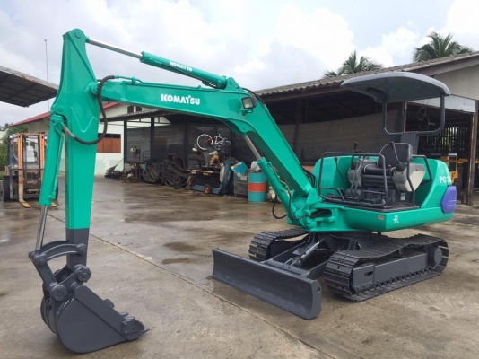 รถขุด KOMATSU PC30-7 ทำสีใหม่ นำเข้ามือสองญี่ปุ่น