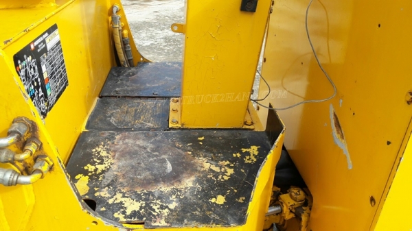 รถบดสั่นสะเทือน   ขับเคลื่อนด้วยตัวเองสั่นสะเทือน 2 ล้อ  ยี่ห้อ INGEROLL RAND  มีเล่มทะเบียน