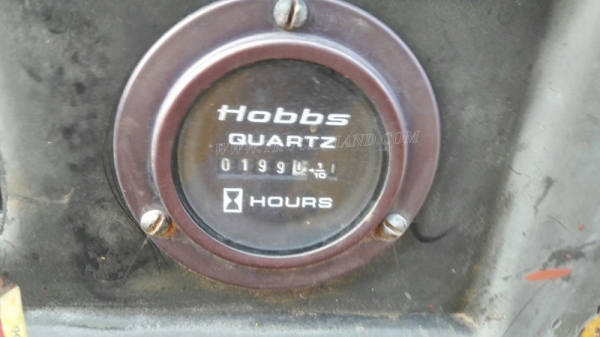 รถบดสั่นสะเทือน ขนาด 2-3 ตัน  ยี่ห้อ BITELLI.   รุ่น MICHELINO  มีเล่มทะเบียน