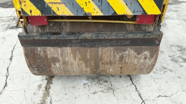 รถบดสั่นสะเทือน ขนาด 2-3 ตัน  ยี่ห้อ BITELLI.   รุ่น MICHELINO  มีเล่มทะเบียน