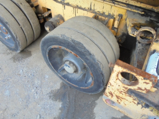 รูถปูยาง Demag DF130P รถปูยาง 8 เมตร ปี1999 นำเข้าจากญี่ปุ่น