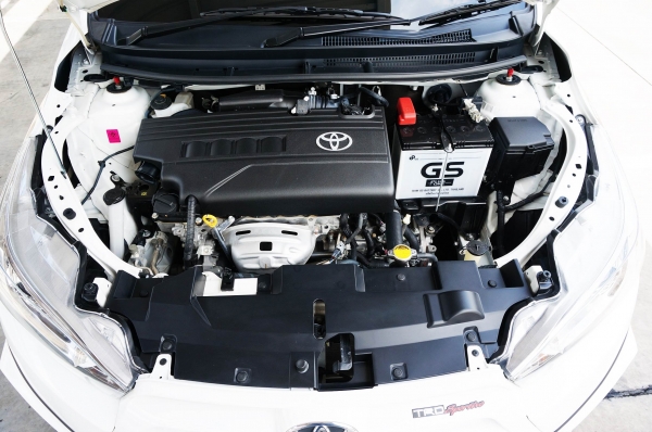 2015 TOYOTA YARIS 1.2 TRD