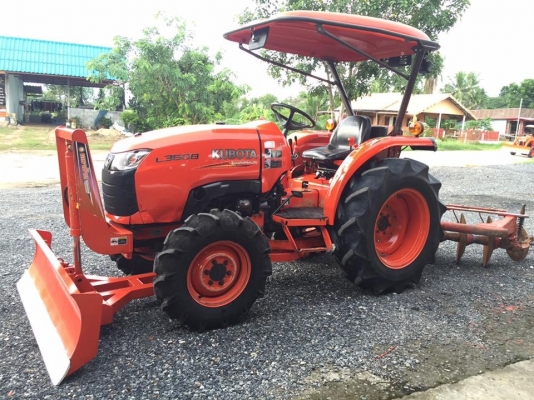 ขายรถไถคูโบต้า L3608 4WD 2เพลา ใช้งานน้อย อุปกรณ์ใบดันหน้าและผานพรวน ราคา 298,000 บาท สนใจโทร 081-9136451 หรือ ขอดูรูปเพิ่มเติมทาง line:bow6451 ค่ะ ดูสินค้าเพิ่มเติมทางที่นี่