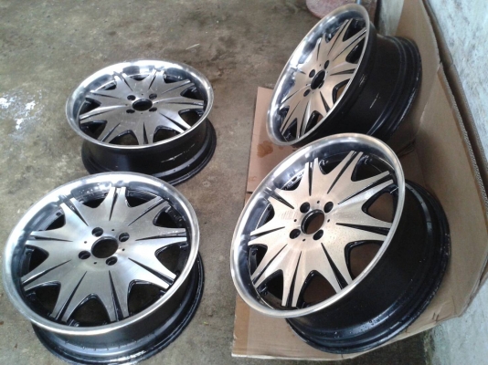 ขอบ17นิ้ว4รู100 สวยๆ ชุดนี้ ราคา 6500 บาท