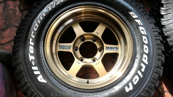 ยาง BF 265 x 75 x 16 พร้อมล้อ TE37