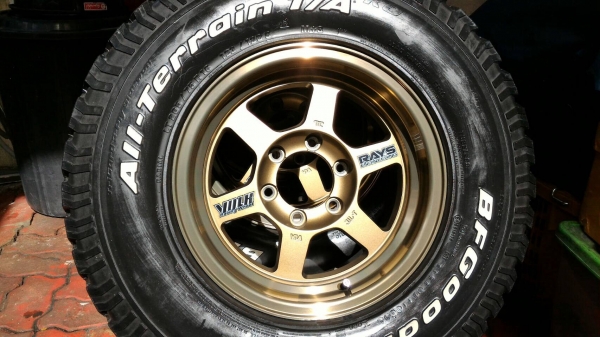 ยาง BF 265 x 75 x 16 พร้อมล้อ TE37