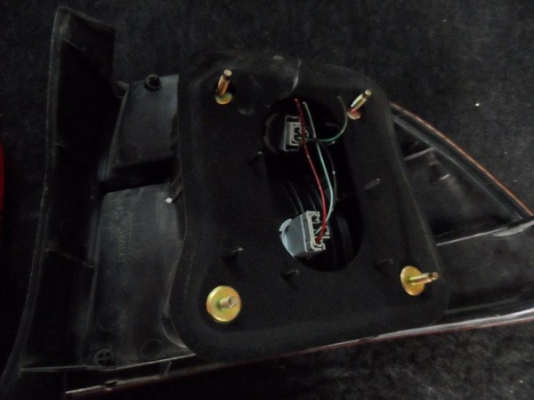 ขาย ไฟท้ายรถยนต์ ฮอนด้า ซีวิค ปี99  Honda Civic 99 มือสอง ของแท้ นำเข้าจากญี่ปุ่น