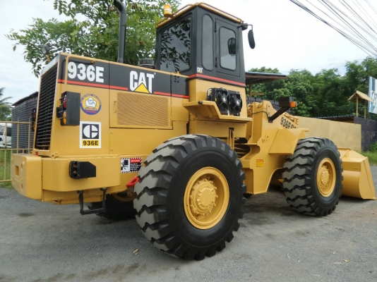 รถตักล้อยาง CAT 936 E สภาพสวย พร้อมใชงาน เอกสารอินวอยซ์