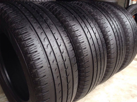 ยาง GOOD YEAR 265-65-17 ปี 14 ครบชุด 4 เส้น 4000  สภาพสวยๆไม่บวมไม่กินข้าง ดอกยางเหลือเยอะเอาไปวิ่งกันใด้อีกยาวค่ะ