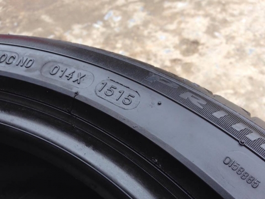 ยาง MICHELIN 215-45-17 ปี 15 ครบชุด 4 เส้น 5500 สวยๆไม่มีปะไม่บวมไม่กินข้าง ดอกยางเหลือเยอะเอาไปวิ่งกันใด้อีกยาวค่ะ