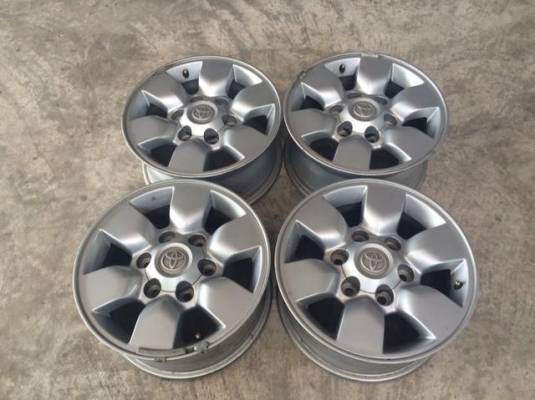 แม็ก Totota Vigo Prerunner ขอบ 15 แม็ก Totota Vigo Prerunner ขอบ 15