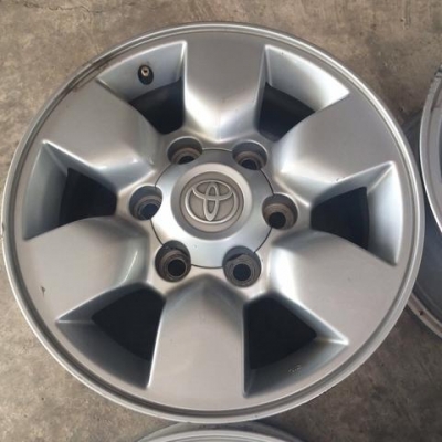 แม็ก Totota Vigo Prerunner ขอบ 15 แม็ก Totota Vigo Prerunner ขอบ 15