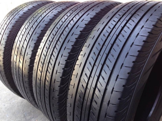 ยาง Bridgstone 215-65-16 ปี 15 ครบชุด 4 เส้น 6000 สภาพสวยๆไม่มีปะไม่บวมไม่กินข้าง ดอกยางเหลือเยอะเอาไปวิ่งกันใด้อีกยาวค่ะ