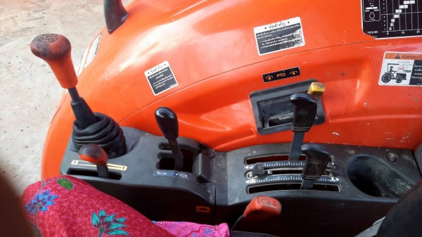 ขายรถไถ Kubota M7040 ปี54 ขายรถไถ Kubota M7040 ปี54