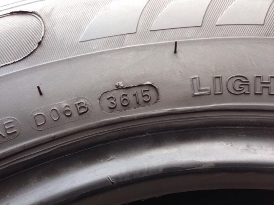 ยาง THUNDERER 205-70-15 ปี 15 ครบชุด 4 เส้น 5000 สภาพสวยๆไม่มีปะไม่บวมไม่กินข้าง ดอกยางเหลือเยอะเอาไปวิ่งกันใด้อีกยาวค่ะ ยาง THUNDERER 205-70-15 ปี 15 ครบชุด 4 เส้น 5000 สภาพสวยๆไม่มีปะไม่บวมไม่กินข้าง ดอกยางเหลือเยอะเอาไปวิ่งกันใด้อีกยาวค่ะ