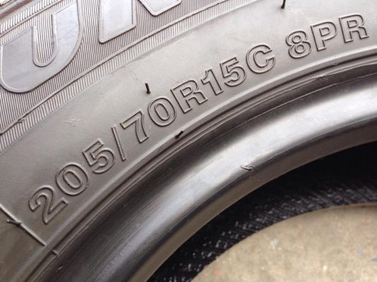 ยาง THUNDERER 205-70-15 ปี 15 ครบชุด 4 เส้น 5000 สภาพสวยๆไม่มีปะไม่บวมไม่กินข้าง ดอกยางเหลือเยอะเอาไปวิ่งกันใด้อีกยาวค่ะ ยาง THUNDERER 205-70-15 ปี 15 ครบชุด 4 เส้น 5000 สภาพสวยๆไม่มีปะไม่บวมไม่กินข้าง ดอกยางเหลือเยอะเอาไปวิ่งกันใด้อีกยาวค่ะ