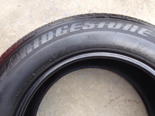 ยาง Bridgstone 265-60-18 made in japan ปี 14 ครบชุด 4 เส้น 7500 สภาพสวยๆไม่บวมไม่กินข้าง ดอกยางเหลือเยอะเอาไปวิ่งกันใด้อีกยาวค่ะ