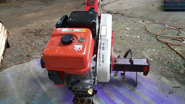 รถพรวนดิน โรตารีกว้าง 1.06 ช.ม. พร้อมใช้งาน รหัสสินค้า B2 - 4 รถพรวนดิน โรตารีกว้าง 1.06 ช.ม. พร้อมใช้งาน รหัสสินค้า B2 - 4