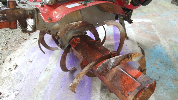 รถพรวนดิน โรตารีกว้าง 1.06 ช.ม. พร้อมใช้งาน รหัสสินค้า B2 - 4 รถพรวนดิน โรตารีกว้าง 1.06 ช.ม. พร้อมใช้งาน รหัสสินค้า B2 - 4