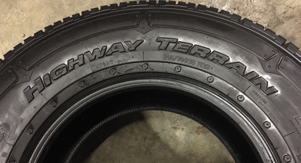 ยาง1คู่ 265-70-16 NITTO ญี่ปุ่นแท้ๆ ปี15 ยาง1คู่ 265-70-16 NITTO ญี่ปุ่นแท้ๆ ปี15