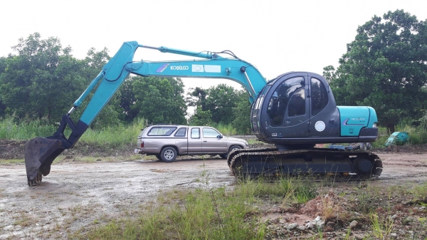ขาย 750,000 KOBELCO sk 120-5 ไฟฟ้าครบ เครื่องดี ปั้มแรง เอวดี ช่างแน่น เอกสารอินวอยท์ รถสวยพร้อมใช้ 090-772-3710 090-772-3708