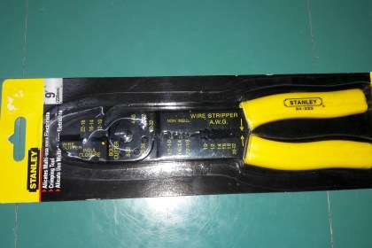 ขายคีมย้ำหางปลาSTANLEY made in Taiwan.