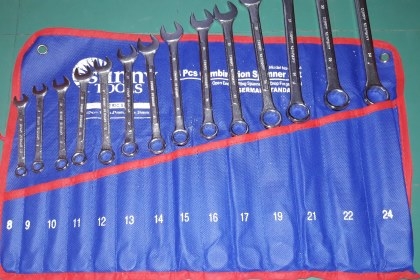 ขายประแจแหวนข้างปากตาย8-24 SUNNY TOOLS. งานเก่าเก็บ