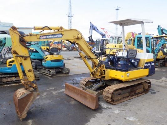 ขายรถขุดเล็ก PC20-6 สภาพเดิมๆ ชั่วโมงน้อย สวยๆเลย