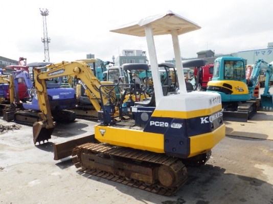 ขายรถขุดเล็ก PC20-6 สภาพเดิมๆ ชั่วโมงน้อย สวยๆเลย