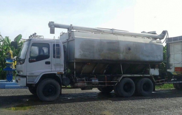 ขายรถบรรทุกอาหารสัตว์ ขายรถบรรทุกอาหารสัตว์