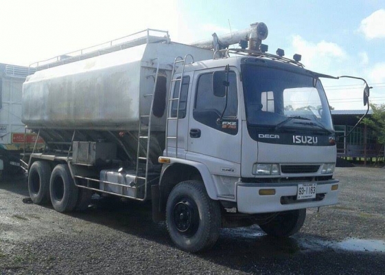 ขายรถบรรทุกอาหารสัตว์