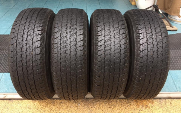 ล้อหยดน้ำ ลายMickeythompson 16x8 ยาง 265/70/16 ดอกสวยหนาเต็ม4เส้น ล้อหยดน้ำ ลายMickeythompson 16x8 ยาง 265/70/16 ดอกสวยหนาเต็ม4เส้น