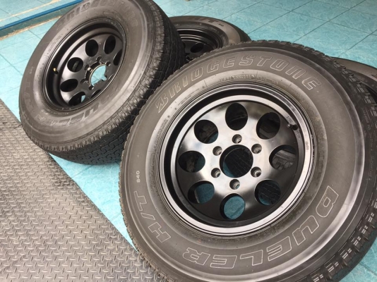 ล้อหยดน้ำ ลายMickeythompson 16x8 ยาง 265/70/16 ดอกสวยหนาเต็ม4เส้น ล้อหยดน้ำ ลายMickeythompson 16x8 ยาง 265/70/16 ดอกสวยหนาเต็ม4เส้น