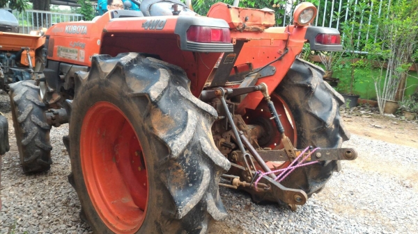 ขายรถไถ KUBOTA L3408  แถมผาน 3 ราคา 150000 บาท อ.แกลง จ.ระยอง   DC Tractor Rayong 0818618678,0899347475 https://www.facebook.com/DC-Tractor-Rayong-3071545327&hellip;/shop&hellip; id line=081-8618678 id line=089-9347475