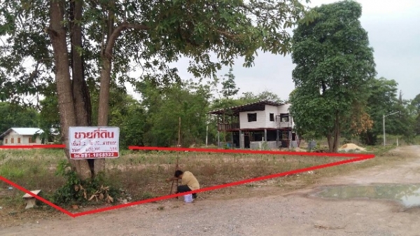 ทางเข้าที่ดินตรงข้ามที่ทำการกองทุนหมู่บ้านหนองสองห้อง ตำบล บ้านช่อง อ.พนมสารคาม จ.ฉะเชิงเทรา