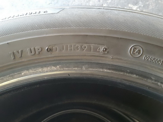 บริสโตน ทูรันซ่า HT 215/45/17 ปลายปี14 สวยๆ 1ชุด