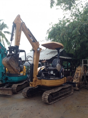 ขาย CATTERPILLAR 303CCR เก่าญี่ปุ่นแท้  มีลายแย๊ก  แทรคเหล็ก  สภาพสวย  เครื่องปั๊มดี   พร้อมใช้  โทร 089-7462641  สุวรรณี