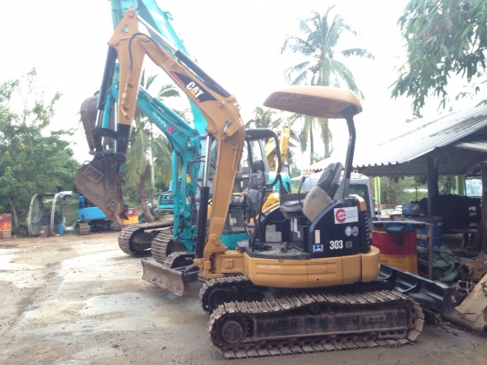 ขาย CATTERPILLAR 303CCR เก่าญี่ปุ่นแท้  มีลายแย๊ก  แทรคเหล็ก  สภาพสวย  เครื่องปั๊มดี   พร้อมใช้  โทร 089-7462641  สุวรรณี