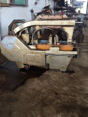 แท่นเลื่อยตัดเหล็กไฟฟ้าพร้อมใชั แท่นเลื่อยตัดเหล็กไฟฟ้าพร้อมใชั