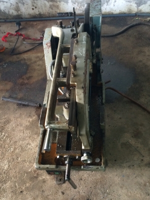 แท่นเลื่อยตัดเหล็กไฟฟ้าพร้อมใชั แท่นเลื่อยตัดเหล็กไฟฟ้าพร้อมใชั