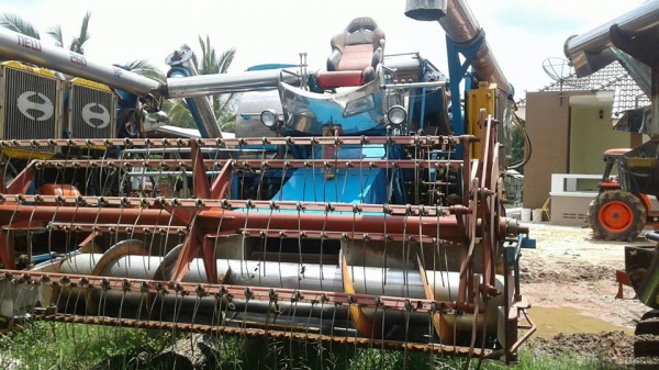 ขายรถเกี่ยวข้าว ปานเจริญ อุ้ม2.5ตัน เครื่องเจโอวัน ตัวเดิน12HT โซ่49ข้อ สภาพพร้อมใช้งาน ราคา900,000 สนใจโทร 090-8588220คุณนะ 093-3258446คุณบิว หรือเข้าดูสินค้าอื่นๆได้ที่ www.narong2truck.com หรือ www.truck.in.th/498 หรือเพจFacebook ณรงค์ ซื้อขายรถมือสอง