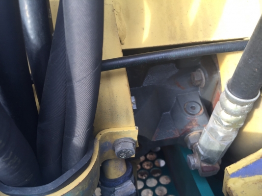 ขาย KOMATSU PC45-1 มาใหม่  เก่าญี่ปุ่นแท้  มีเก๋งพร้อม  สภาพสวย  เครื่องปั๊ม  ระบบคล่อง  โทร 089-7462641  สุวรรณี