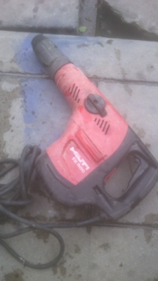 สกัดไฟฟ้า hilti te500