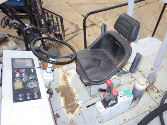 บดล้อยาง 7 ล้อ RT200WT