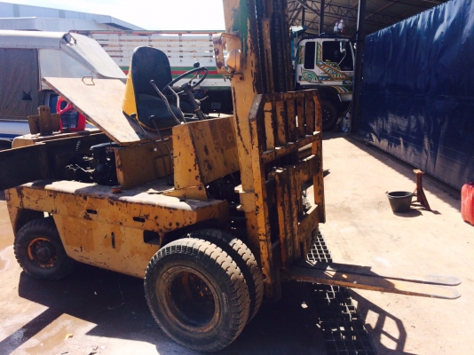 ขาย forklift komatsu fg20 ราคาถูก