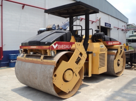 บดเบรคดาว 13.5 ตัน ระบบสั่่นสะเทือน CC522