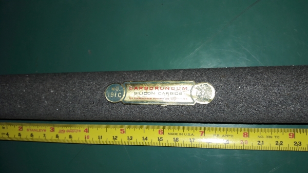 ขายหินลับเคียว ลับจอบตราคนป่า Made in England.รุ่นยาวเรียว12"