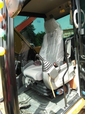 ขายดาวน์รถแบคโฮ CAT 320 D2 ไมล์ 1622 ชม.ขายดาวน์ 550000