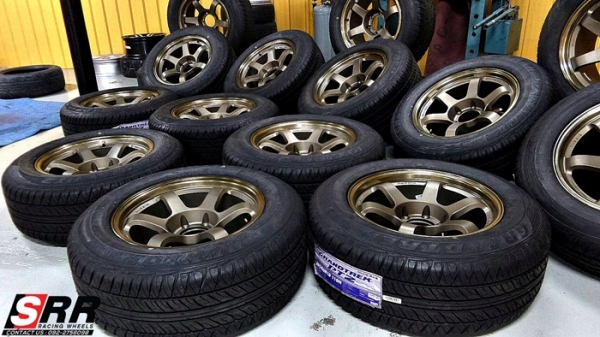 TE37 SUV ขอบ18 พร้อมยาง DUNLOP ชุดละ 29,500 บาท